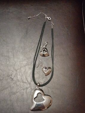 Heart Pendant Necklace and Earring Set - Silver and Black